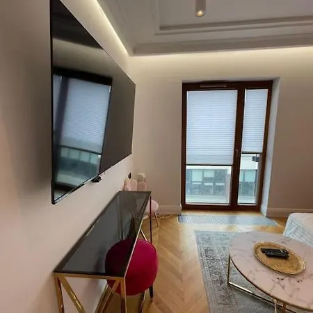 Pawia Charming Varsavia