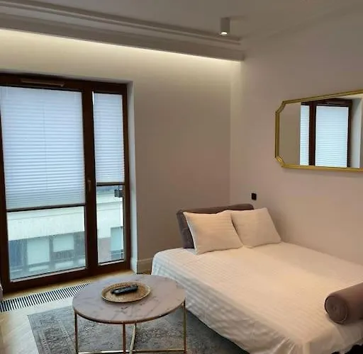 Pawia Charming * Warszawa